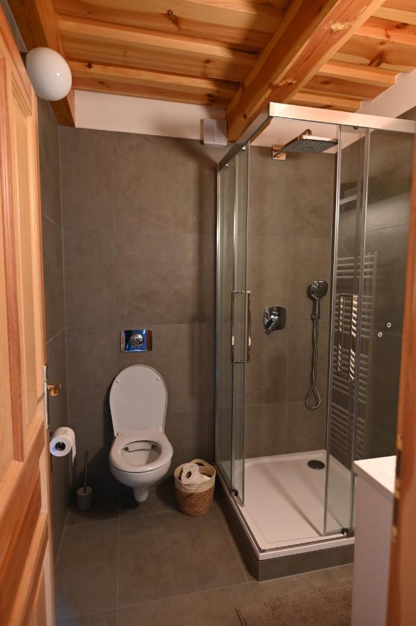 Apartman S Krbom Vedla Zubacky Татранска-Штрба Экстерьер фото